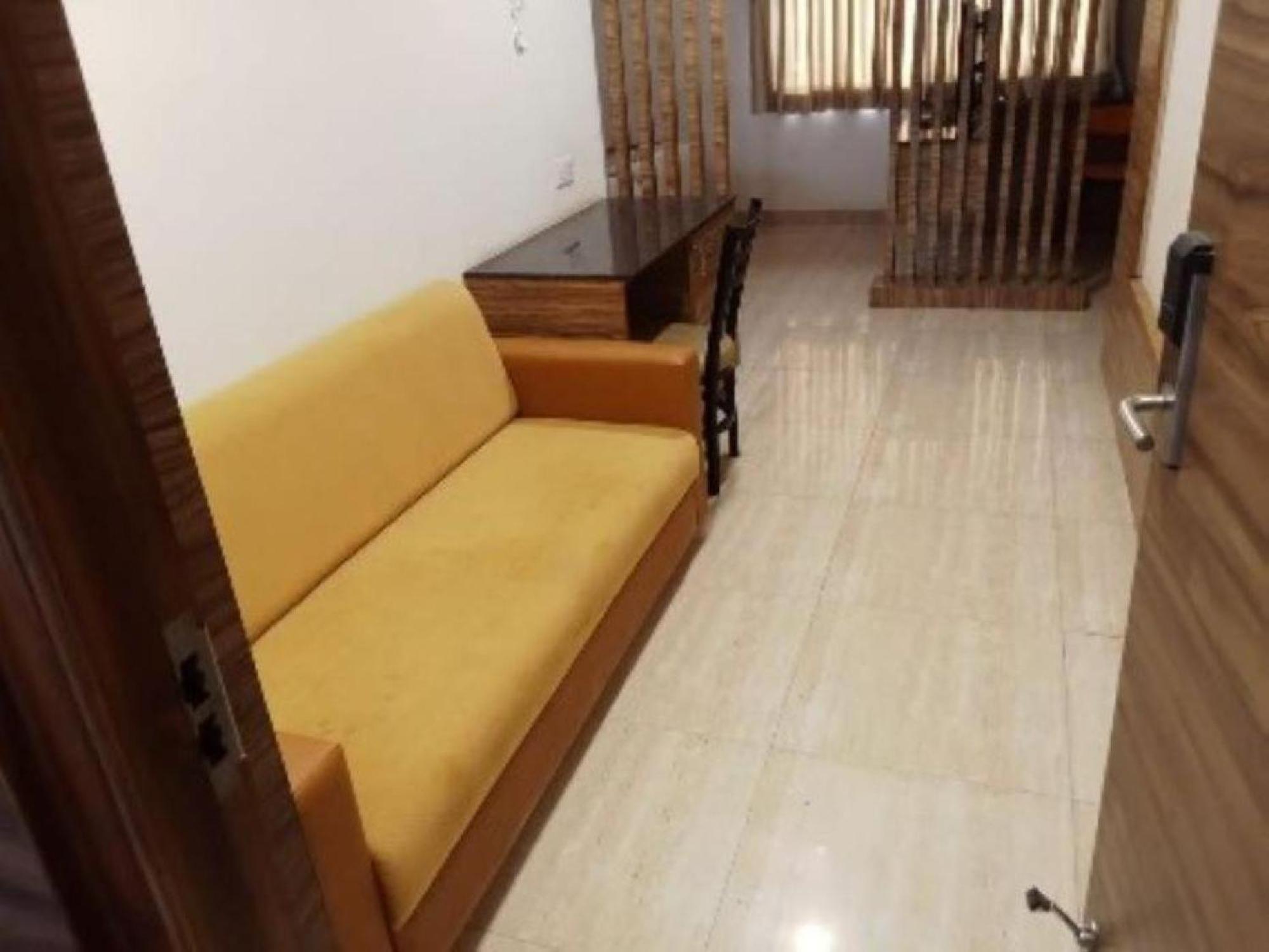 Hotel Residenza Adhikrishna Arcade à Erode Extérieur photo